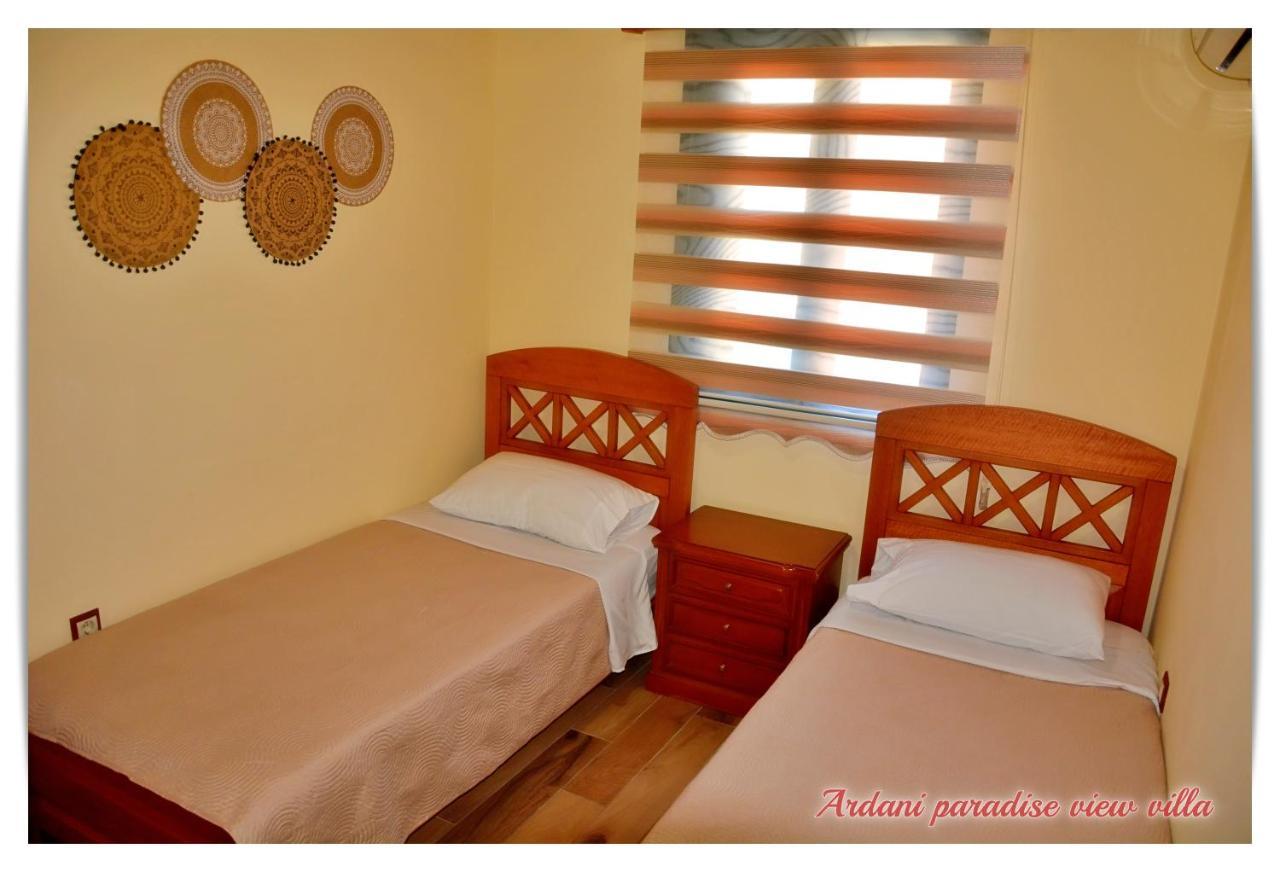 Ardani Paradise View Villa With Jacuzzi อาโมปี ภายนอก รูปภาพ