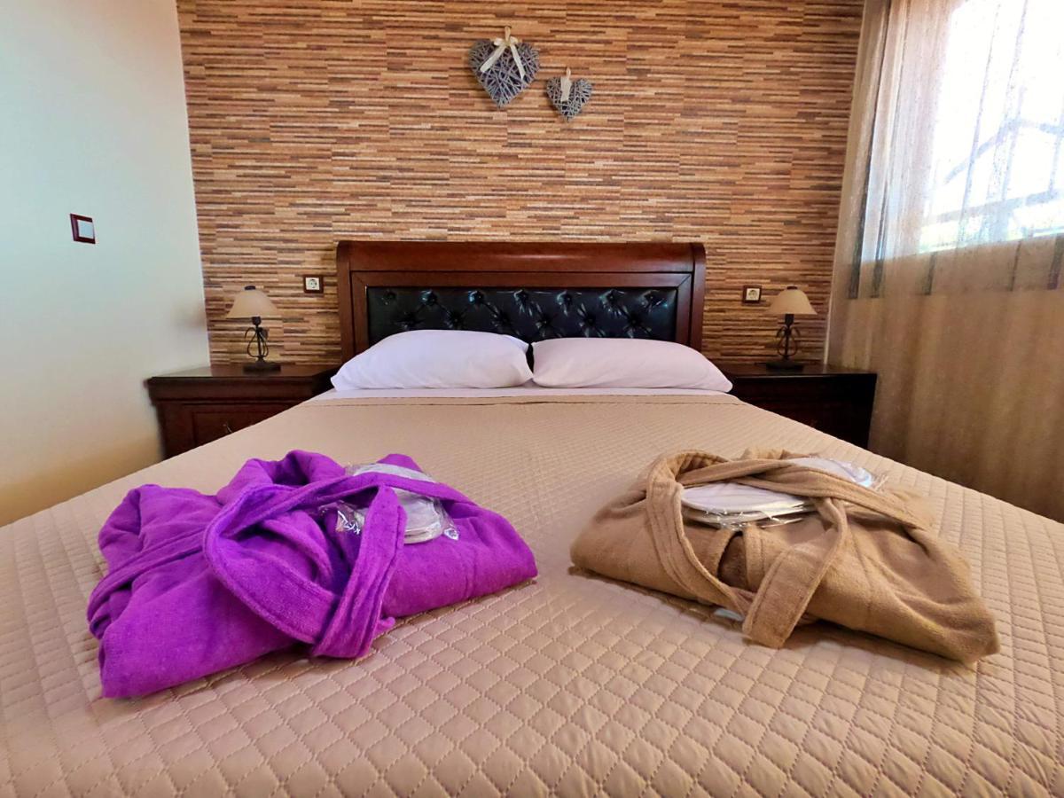 Ardani Paradise View Villa With Jacuzzi อาโมปี ภายนอก รูปภาพ